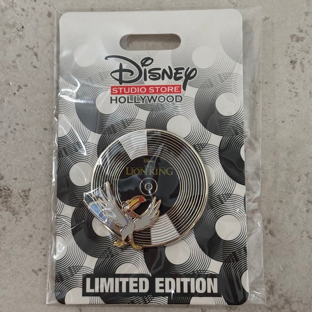 Disney Studio Store Hollywood DSSH Destination D23 Record Pin Zazu The Lion King